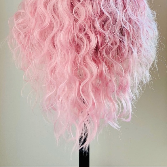 Ombre Bubblegum Pink 13x2.5 Lace Front Wig for Valentines Day or Everyday - Picture 14 of 14